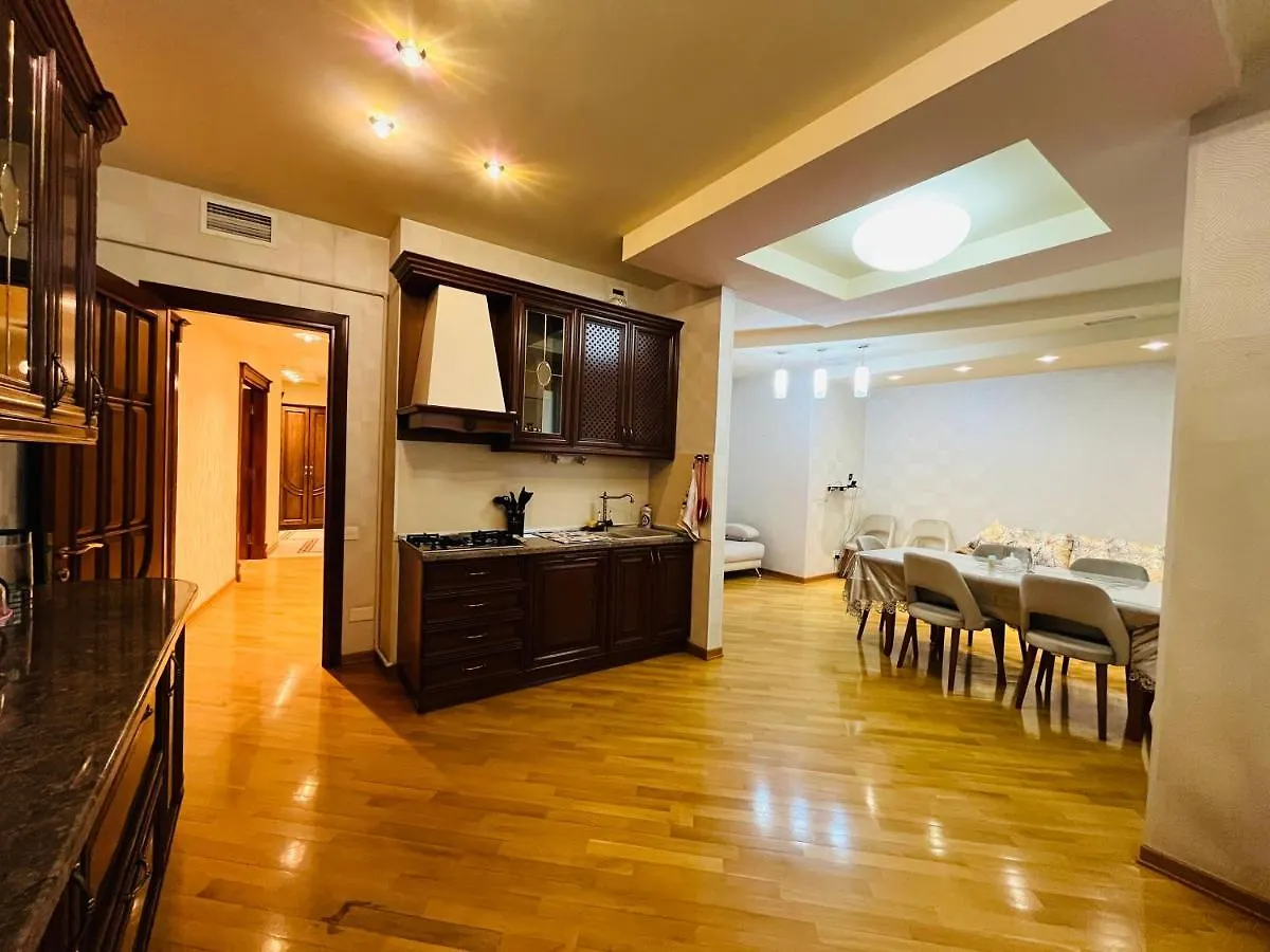 Apartment 7 Rooms Premium Sea View Aparment Baku